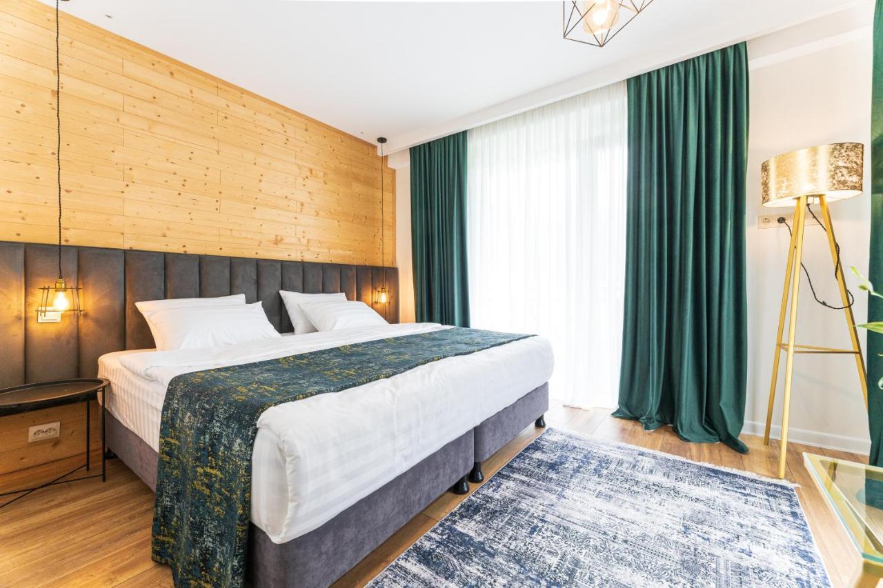 Hotel Chatini Местия Экстерьер фото