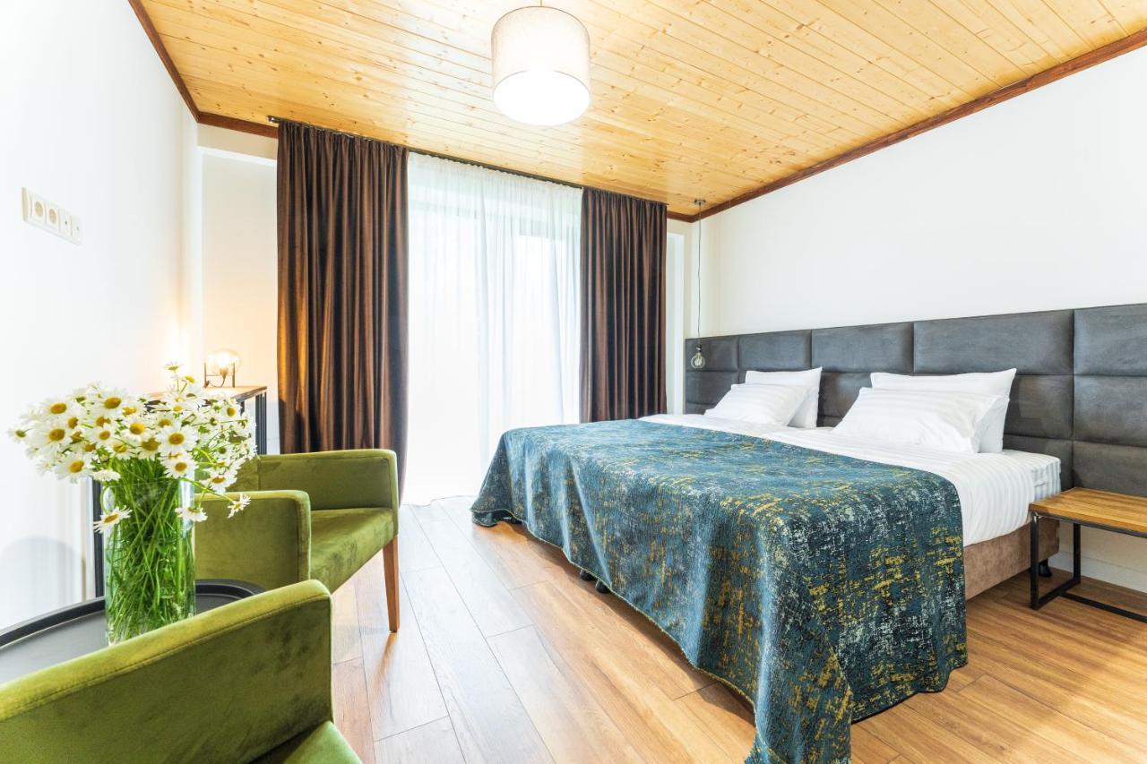 Hotel Chatini Местия Экстерьер фото