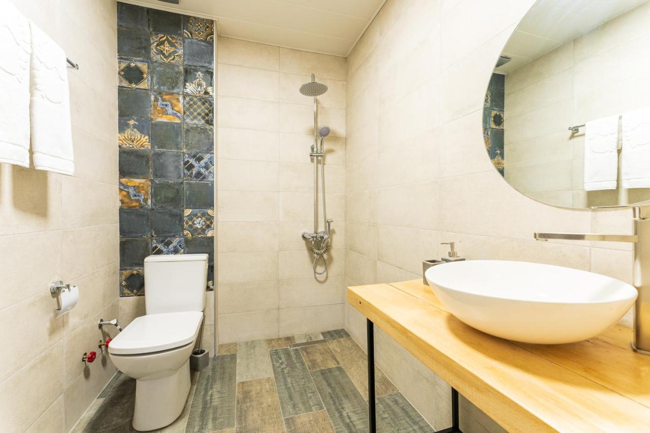 Hotel Chatini Местия Экстерьер фото