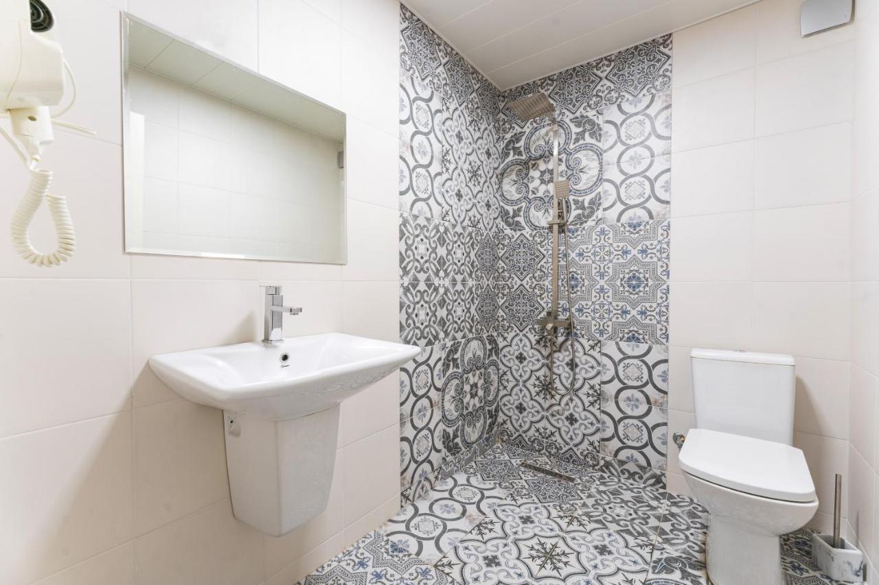 Hotel Chatini Местия Экстерьер фото