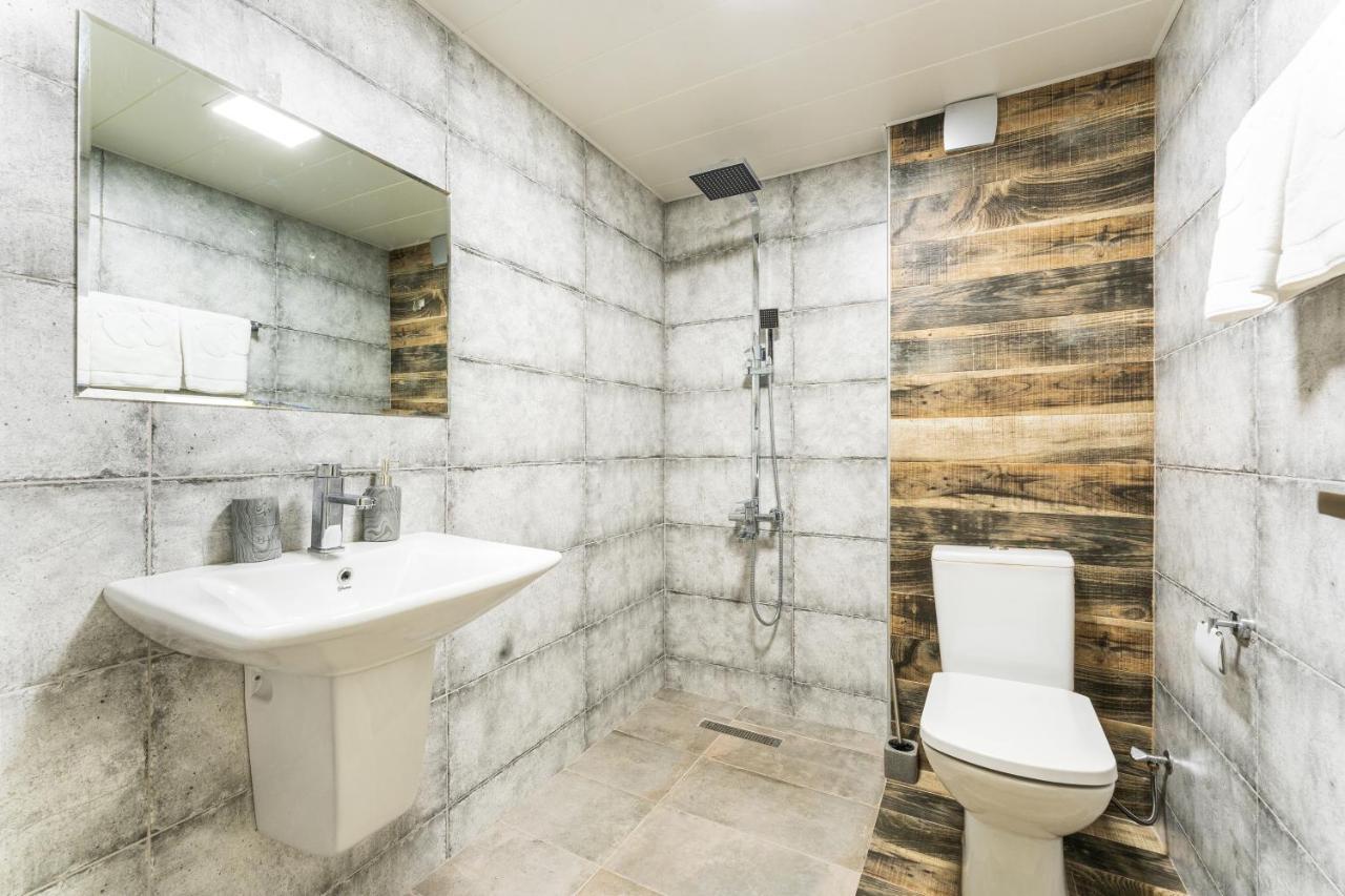 Hotel Chatini Местия Экстерьер фото