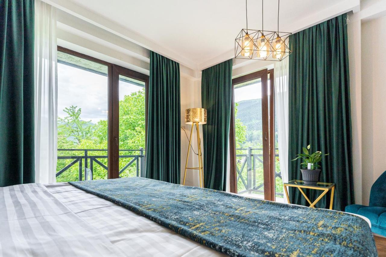 Hotel Chatini Местия Экстерьер фото