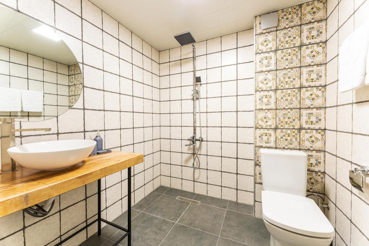 Hotel Chatini Местия Экстерьер фото