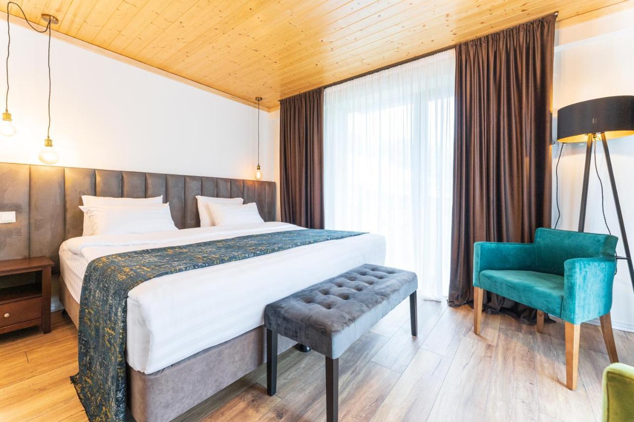 Hotel Chatini Местия Экстерьер фото